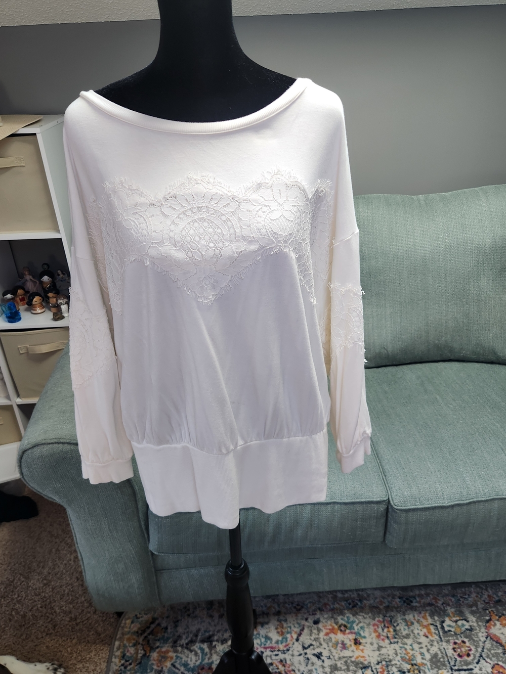 Express Women’s White Lace-Accent Knit Top XL Good Condition